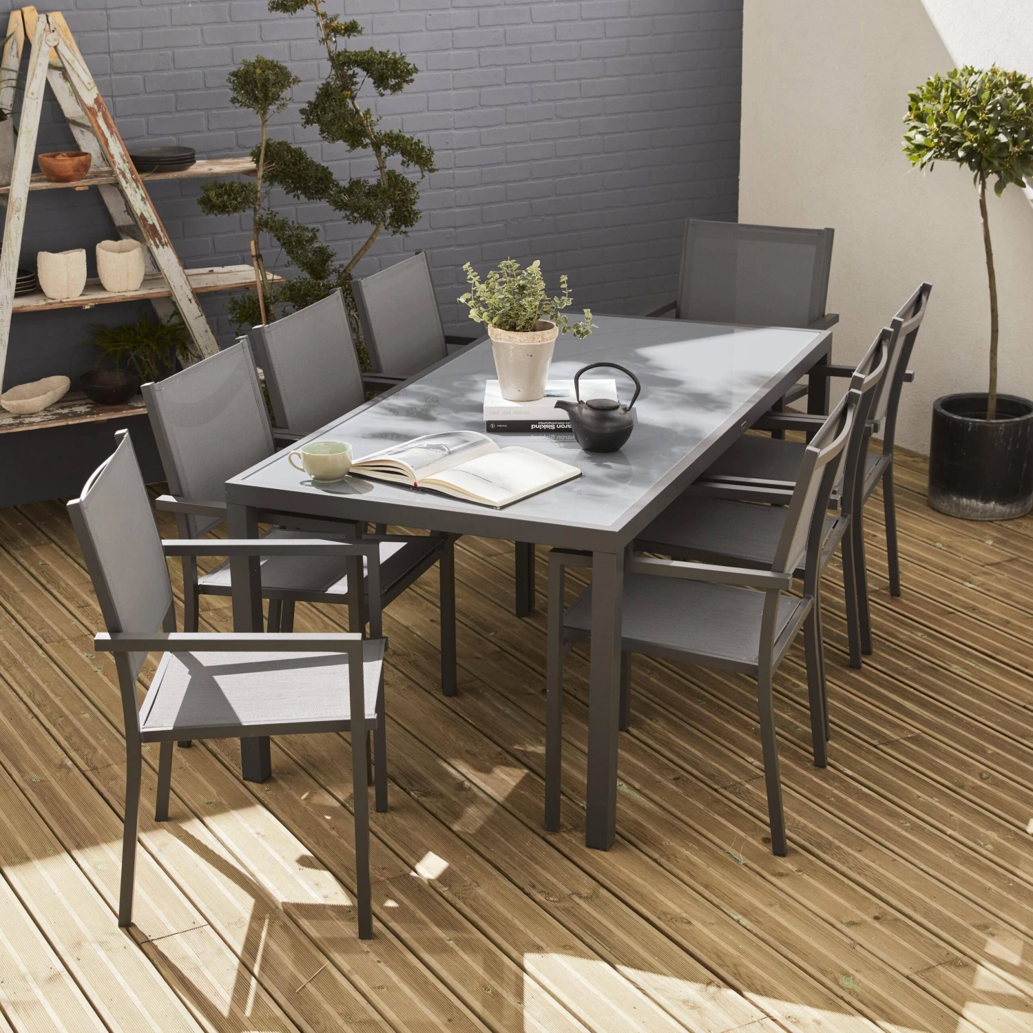 Table De Jardin Aluminium Et Textilène, 8 Chaises Empilables Couleur : Anthracite / Gris 1 Table De Jardin Aluminium Et Textilène, 8 Chaises Empilables Couleur : Anthracite / Gris
