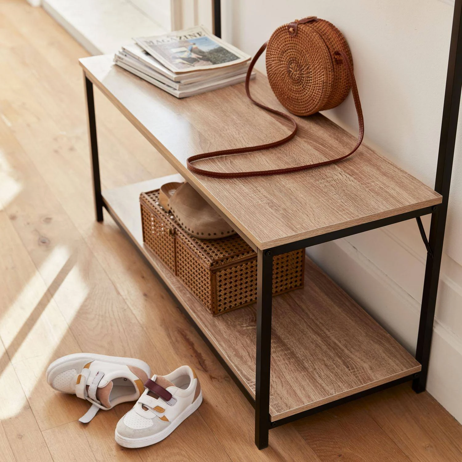 Meuble D'entrée Métal Et Effet Bois 2 Niveaux Et 7 Crochets 3 Meuble D'entrée Métal Et Effet Bois 2 Niveaux Et 7 Crochets – Image 3