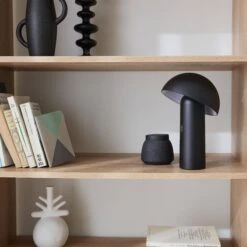 Lampe De Table Sans Fil Nomade à Tête Orientable Intérieur / Extérieur H 28cm Couleur : Noir -Mobilier de maison ilumthom28bk 4ce3e65a4ef401a93fdc0abf9ccdd16e