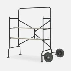Echafaudage Roulant Et Pliant Sur Deux Niveaux